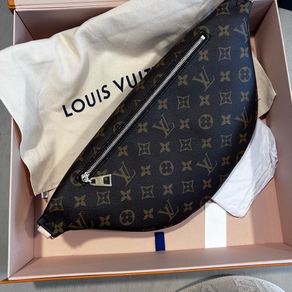 Sold! New High Rise Bumbag - Picture 3 of 8